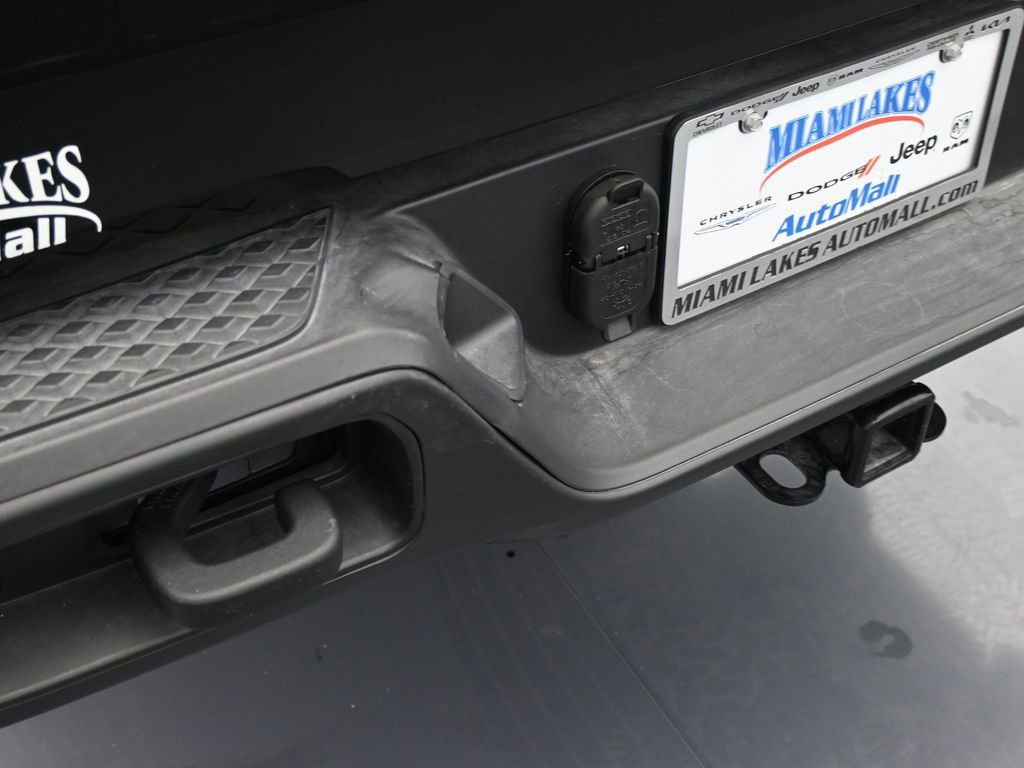 Used 2024 Jeep Gladiator Sport w/ Premium Package image 40