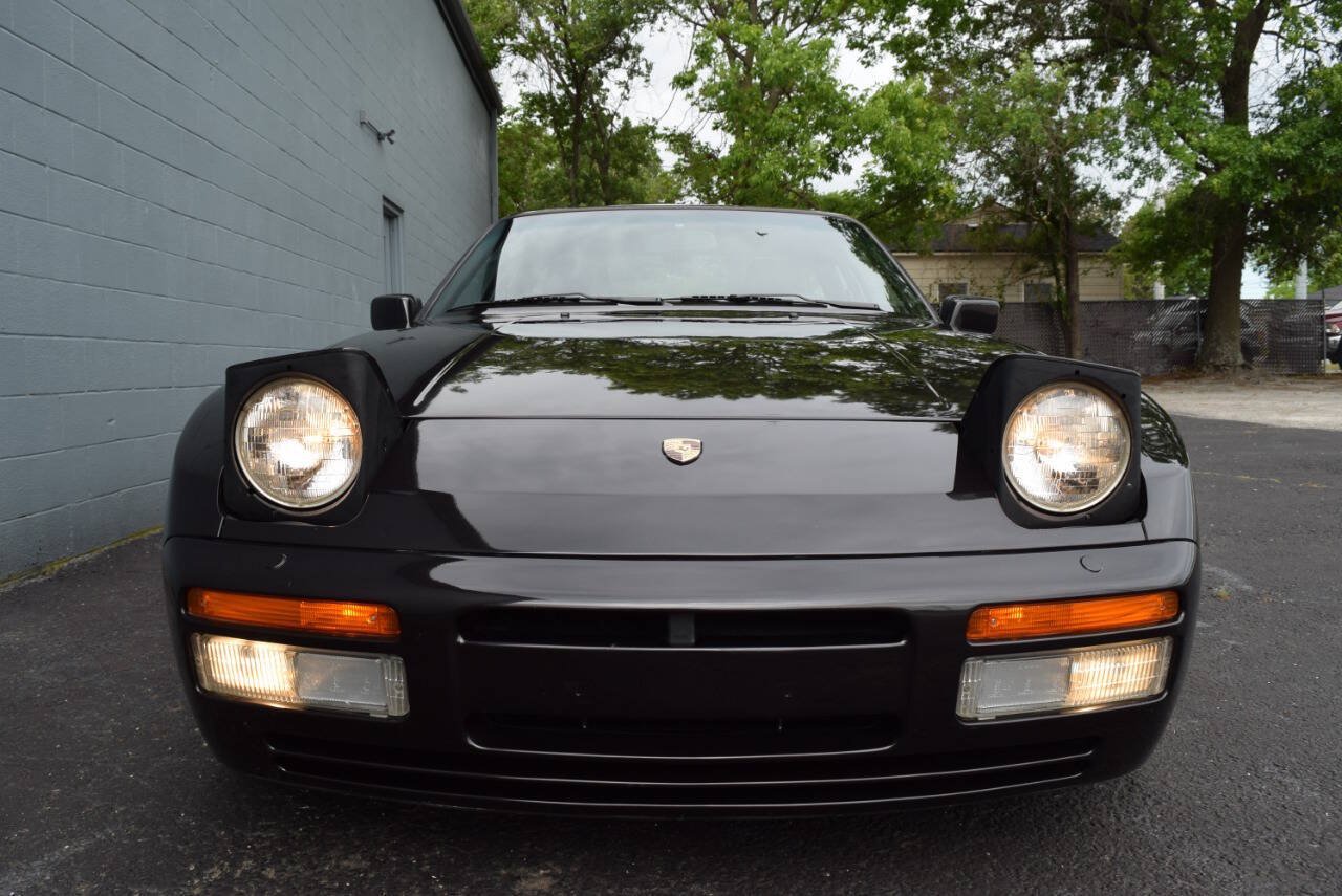 Used 1988 Porsche 944 Turbo Coupe RWD image 3