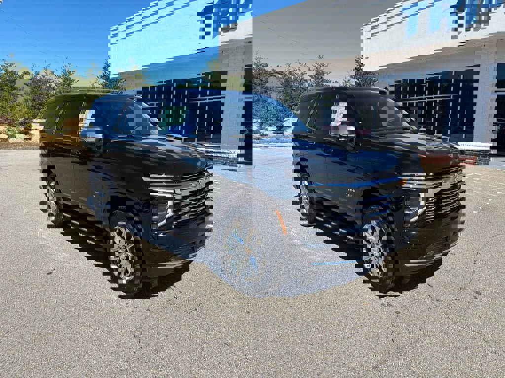 New 2026 Chevrolet Tahoe Premier image 3