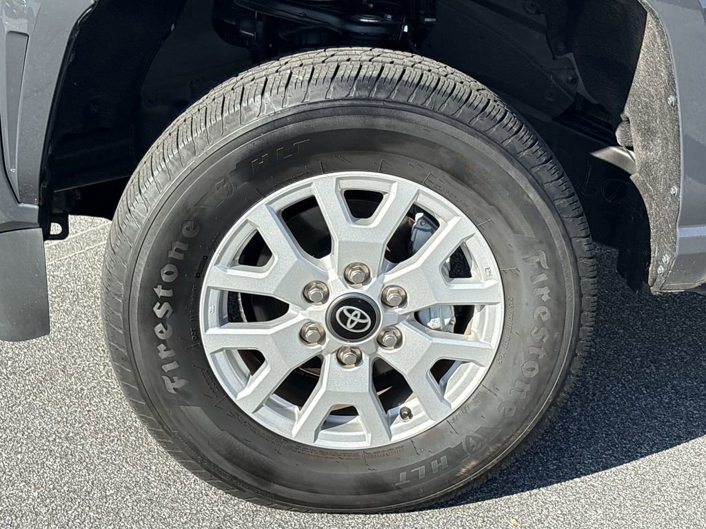 Used 2024 Toyota Tacoma SR5 image 33