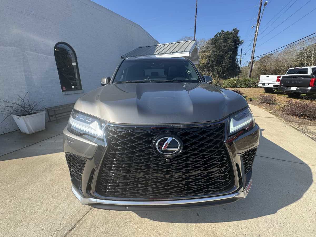 Used 2023 Lexus LX 600 F Sport image 3