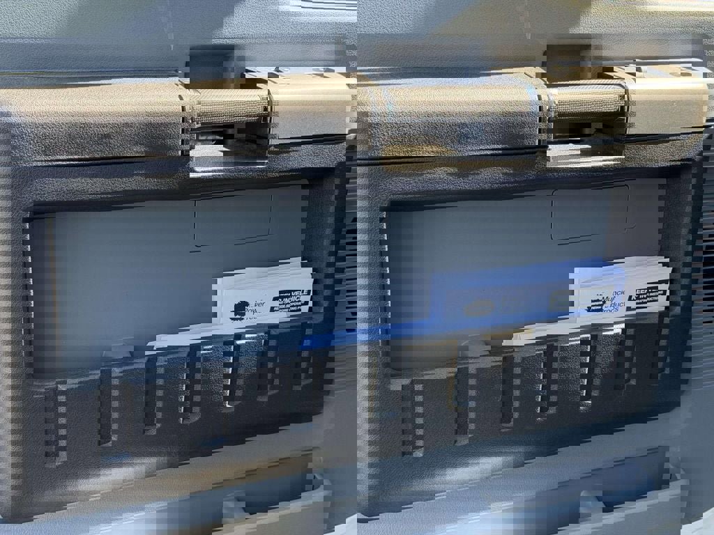 New 2027 Ford F750 2WD Regular Cab Super Duty image 7