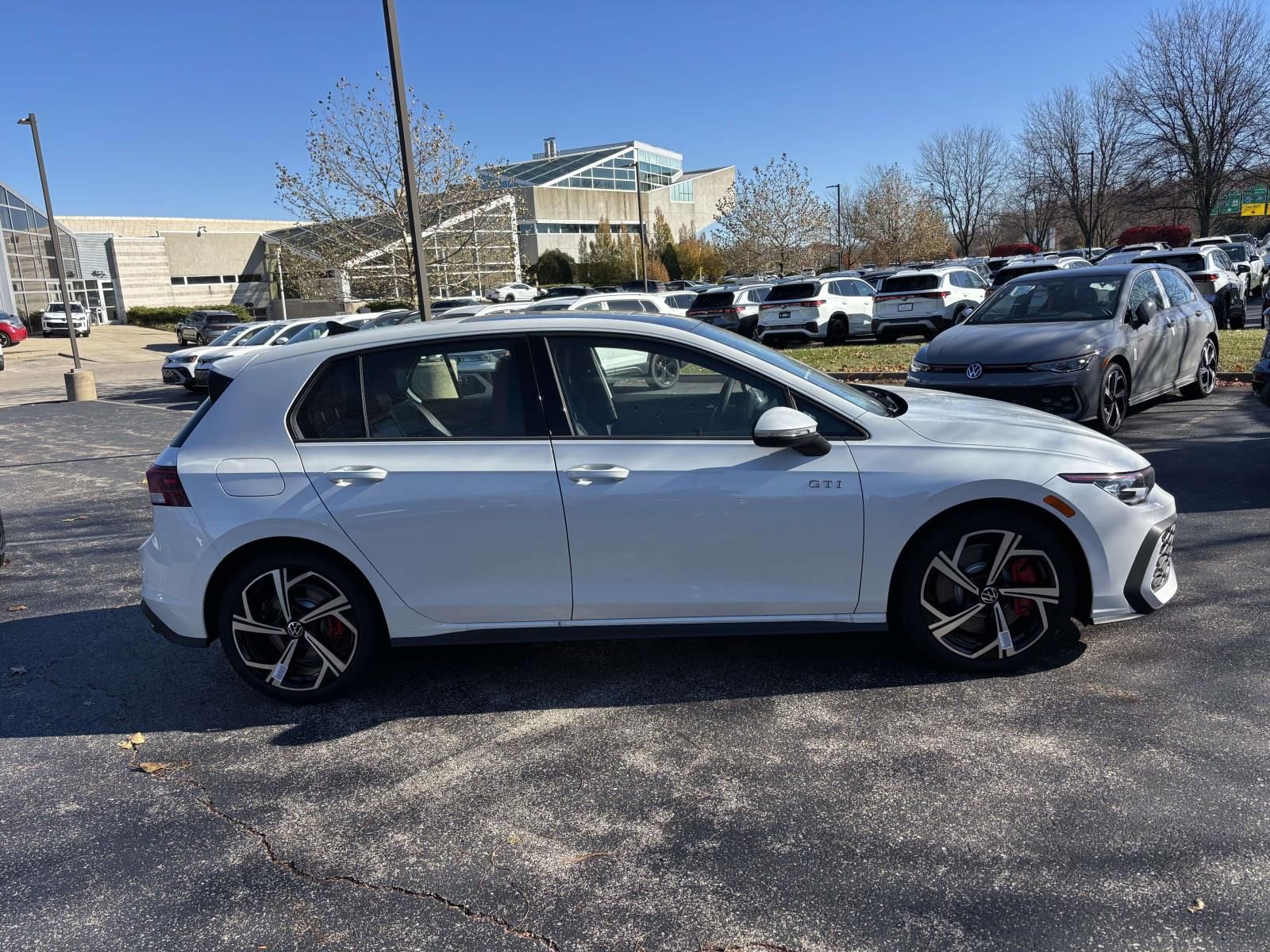 New 2026 Volkswagen GTI SE image 8