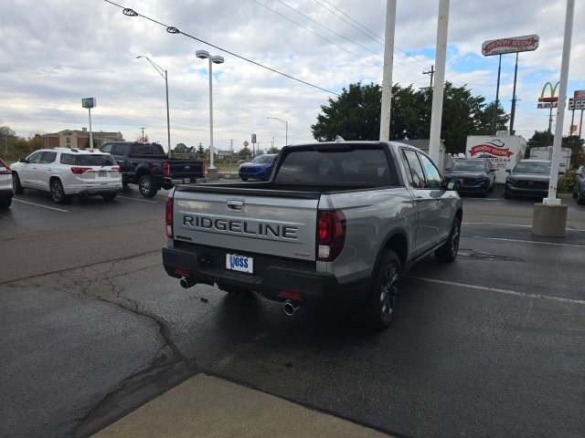 Certified 2025 Honda Ridgeline Sport image 5