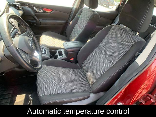 Certified 2020 Nissan Rogue Sport SV w/ All-Weather Package AWD/4WD image 16
