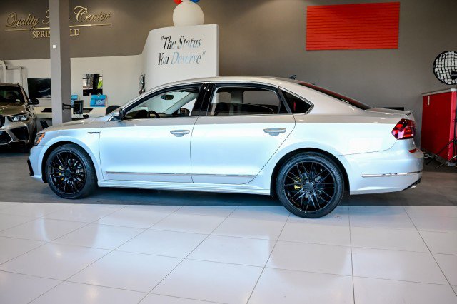 Used 2019 Volkswagen Passat 2.0T SE R-Line FWD image 8
