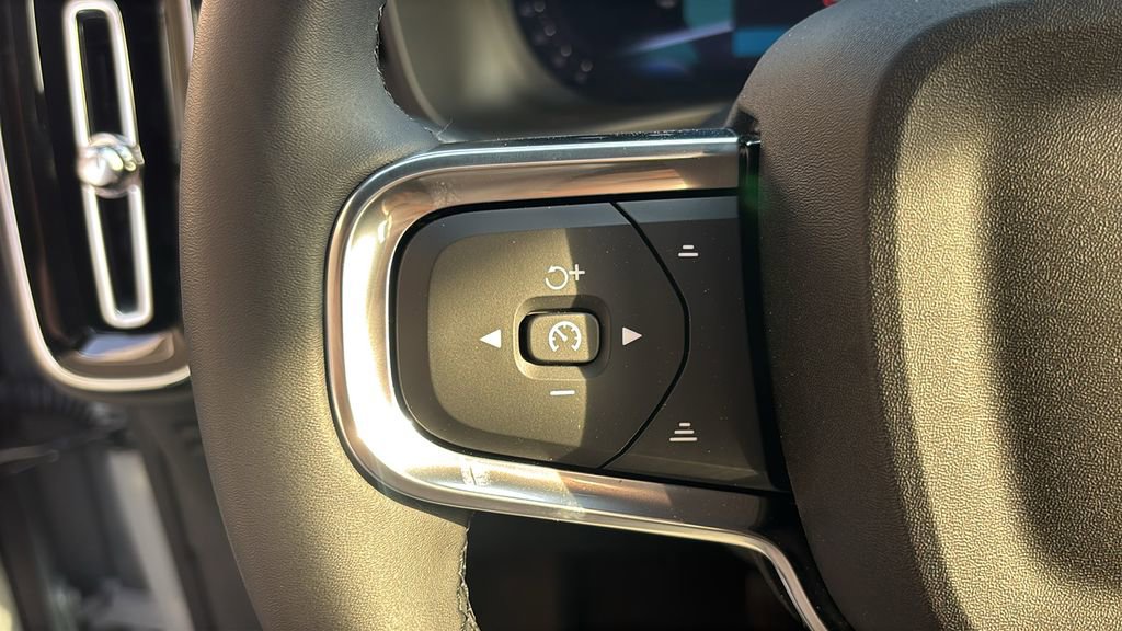 New 2026 Volvo XC40 B5 Ultra w/ Protection Package Premier image 16