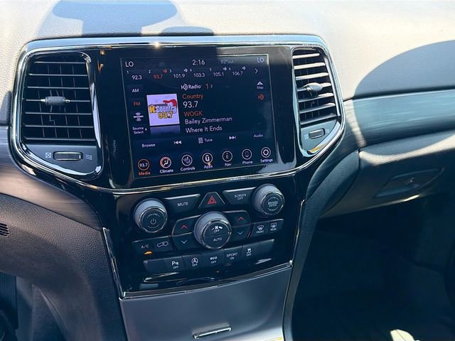 Used 2020 Jeep Grand Cherokee Altitude RWD image 27