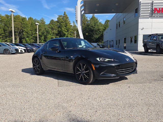 Used 2025 MAZDA MX-5 Miata RF Grand Touring RWD image 2