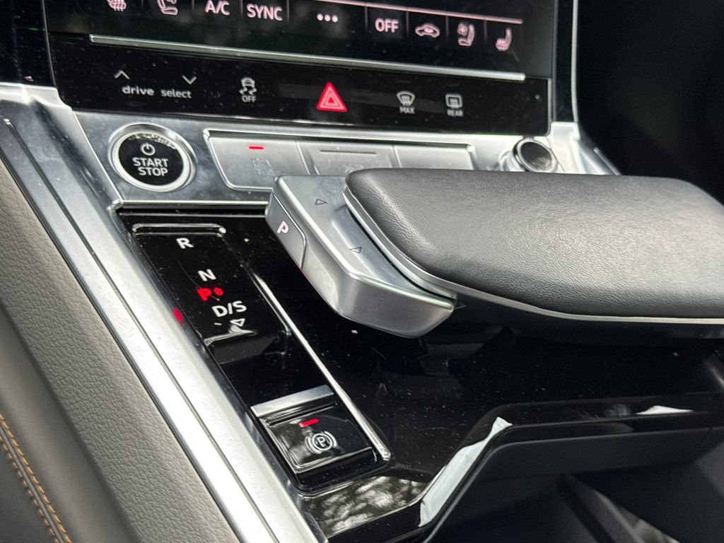 Used 2024 Audi Q8 e-tron Prestige w/ Prestige Package AWD/4WD image 28