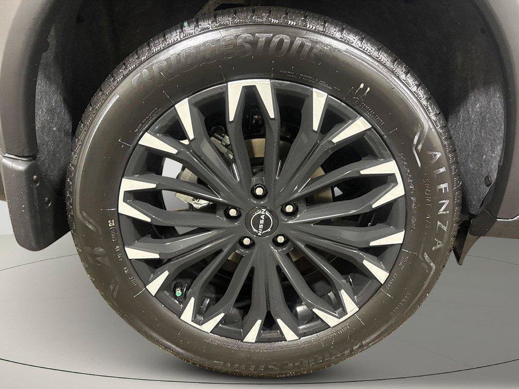 New 2026 Nissan Rogue Dark Armor AWD/4WD image 9