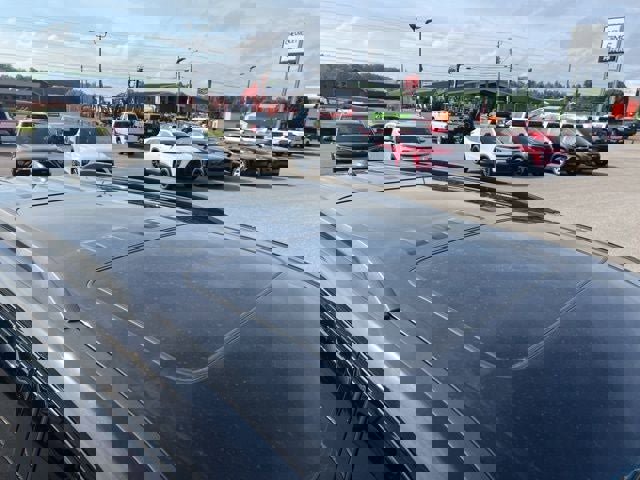 Used 2023 Chevrolet Traverse RS AWD/4WD image 10