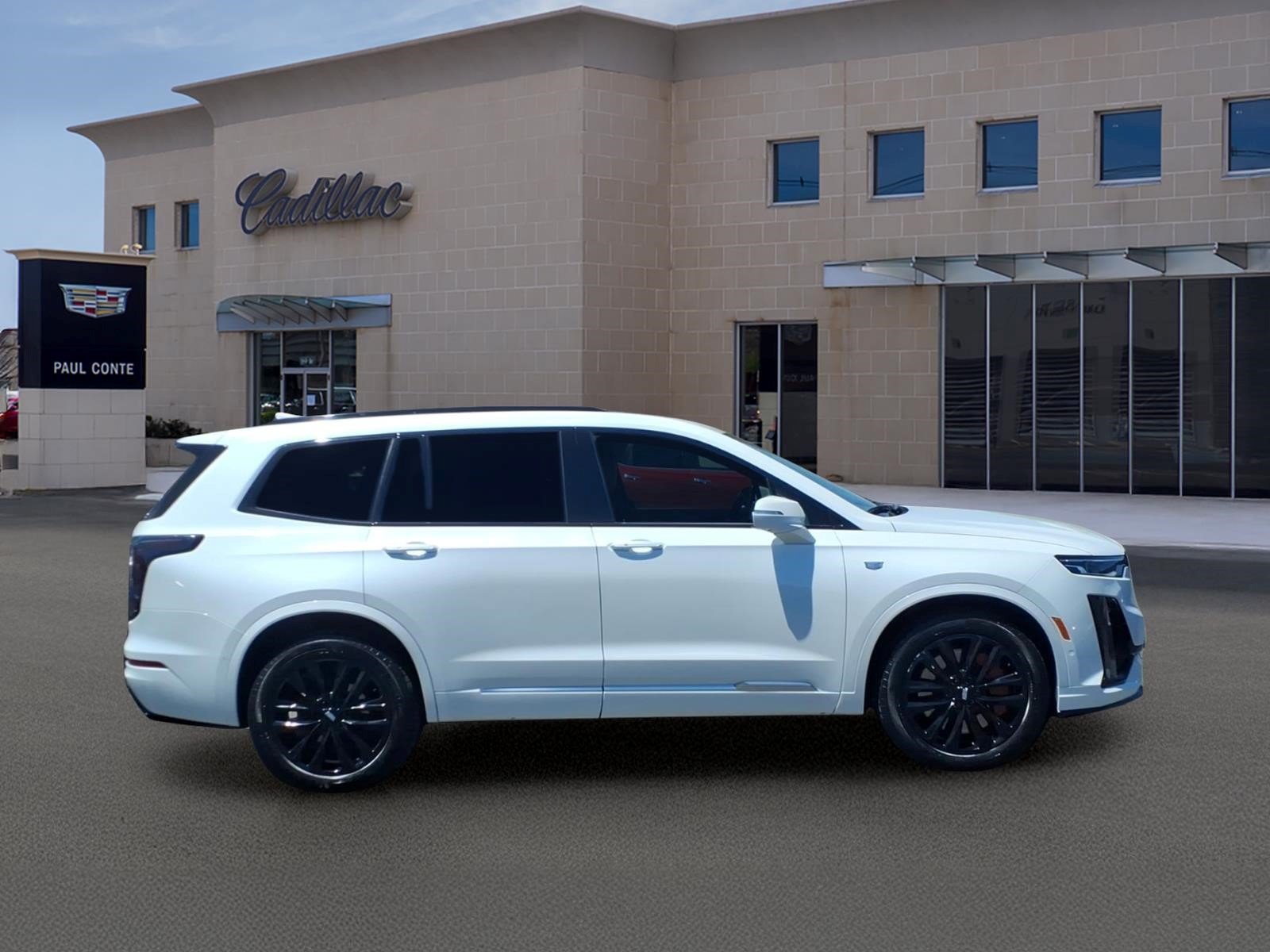 Certified 2024 Cadillac XT6 Sport w/ Platinum Package AWD/4WD image 4