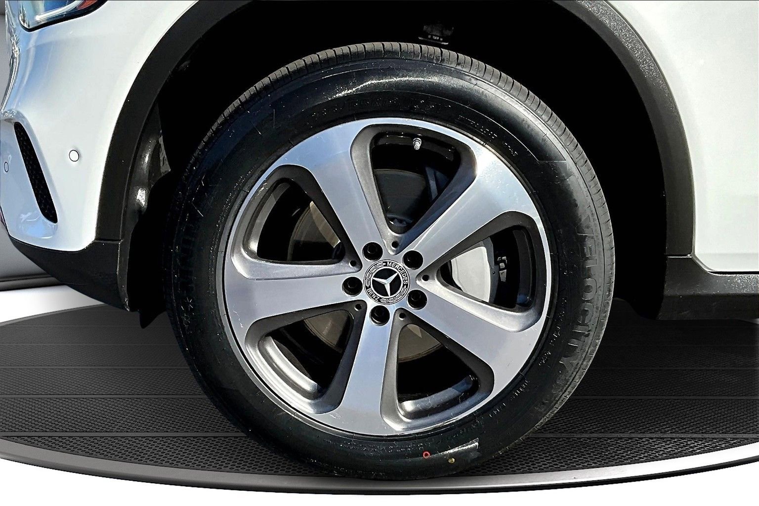 Used 2022 Mercedes-Benz GLC 300 4MATIC image 33