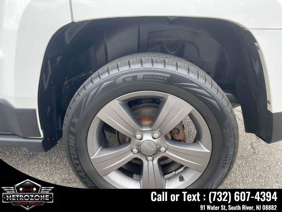 Used 2015 Jeep Patriot High Altitude AWD/4WD image 29