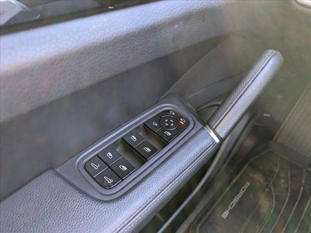 Used 2019 Porsche Cayenne image 15