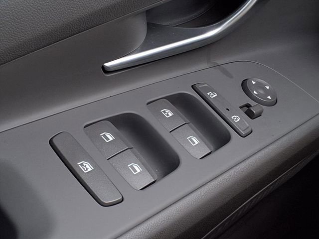 Certified 2023 Hyundai Elantra SEL w/ Convenience Package image 24