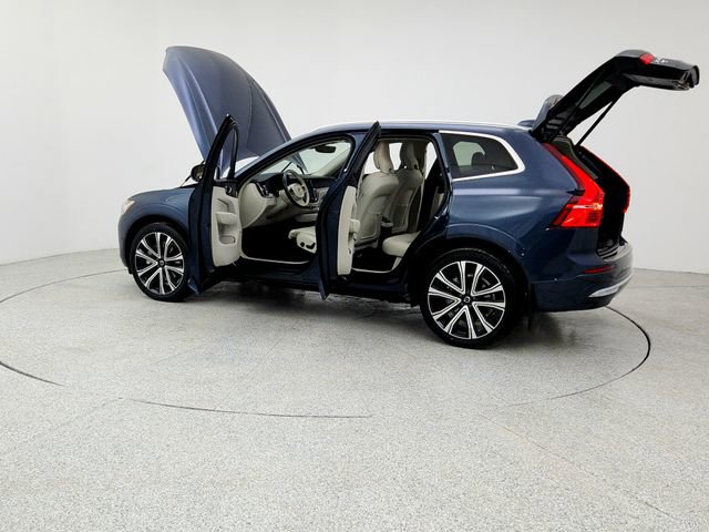 Certified 2023 Volvo XC60 B6 Ultimate w/ Protection Package Premier image 12