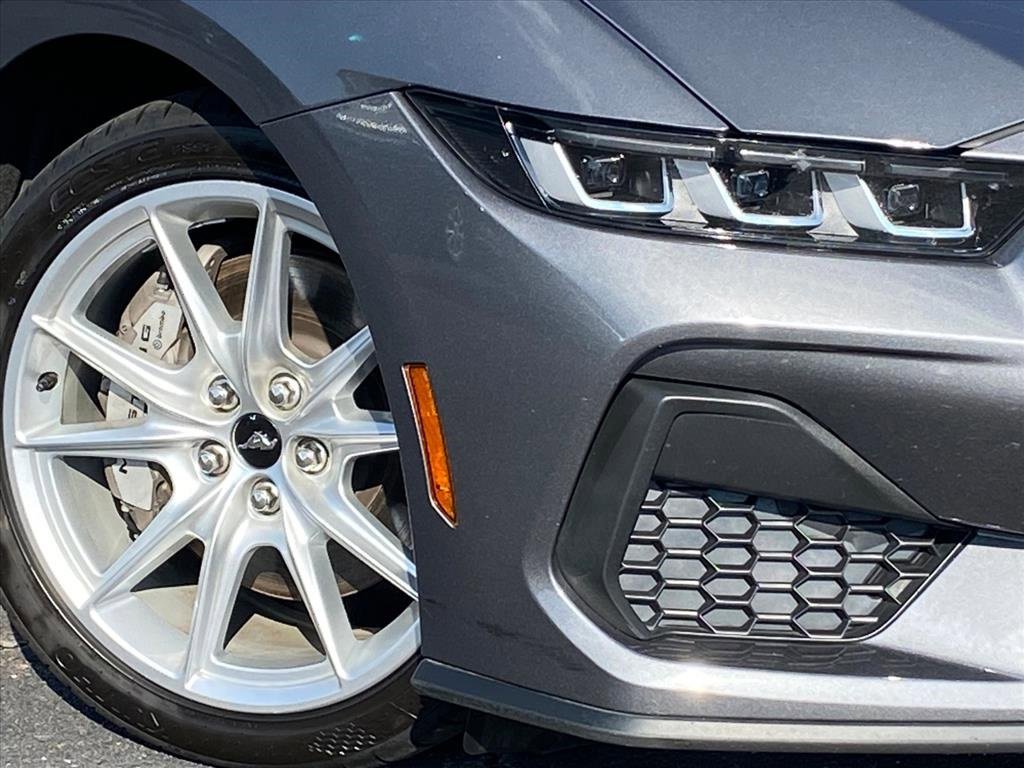 Used 2024 Ford Mustang GT Premium image 6