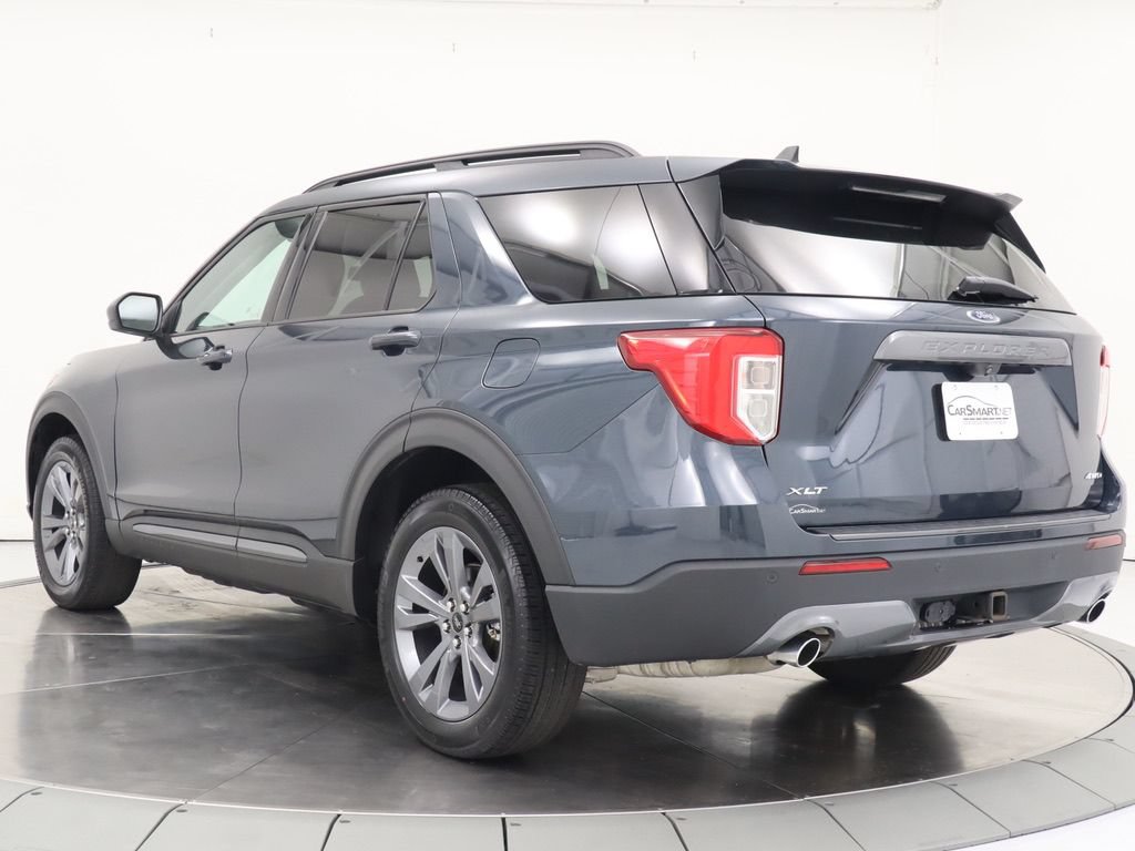Used 2022 Ford Explorer XLT w/ Equipment Group 202A AWD/4WD image 3