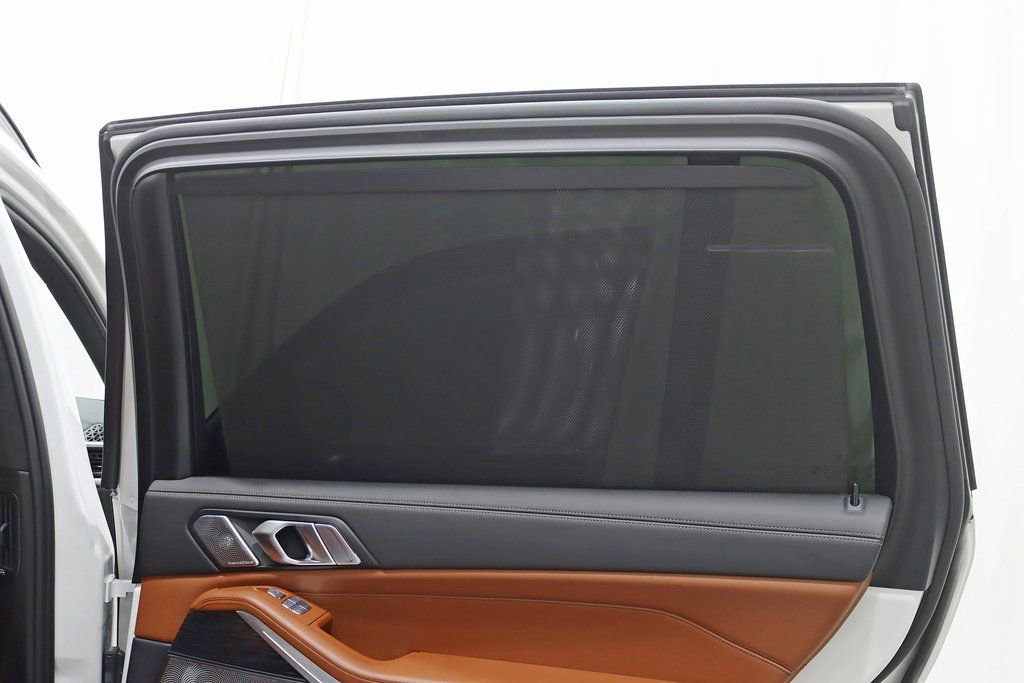 Used 2024 BMW X7 M60i w/ Executive Package image 43