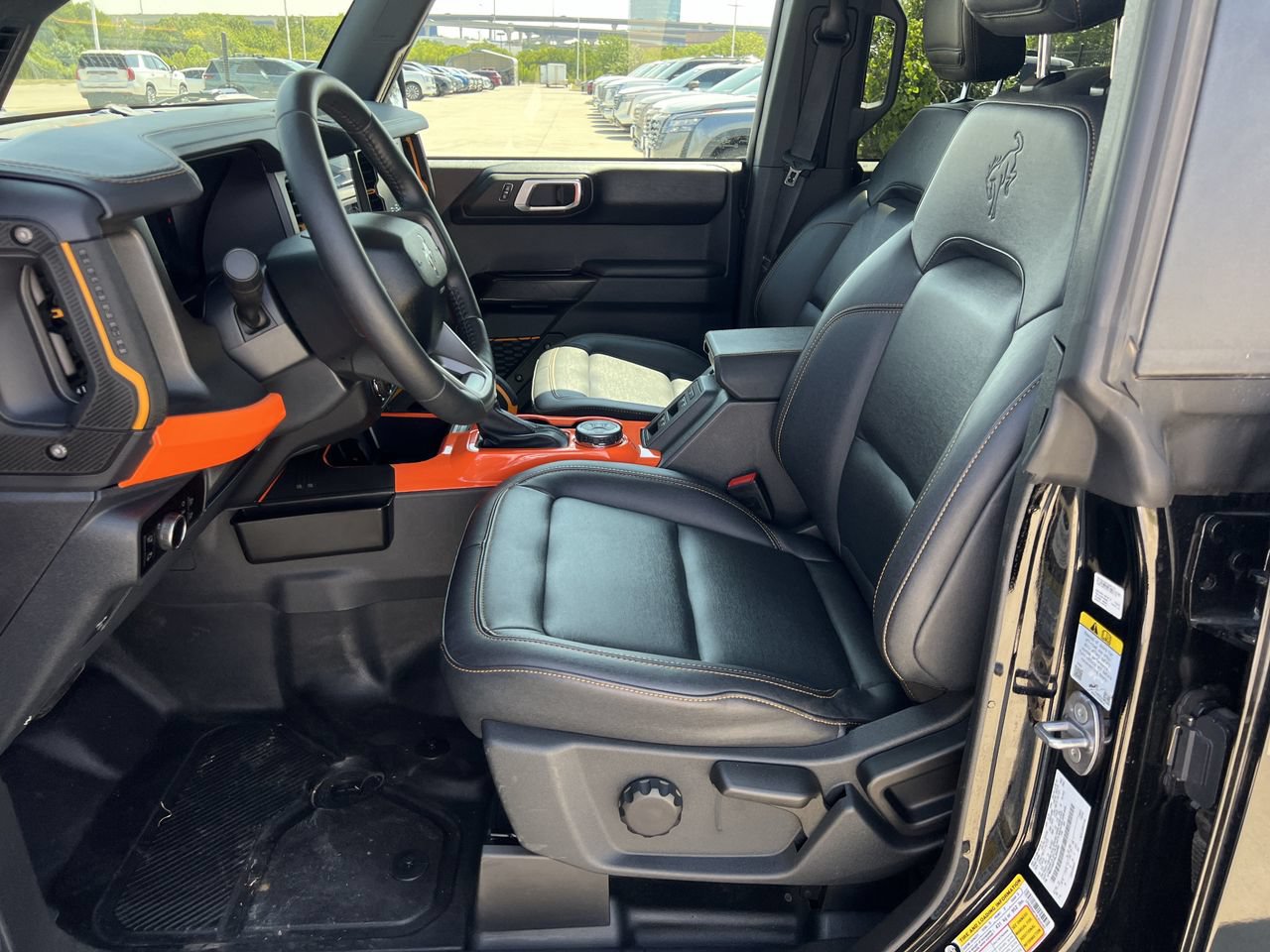 Used 2024 Ford Bronco Badlands AWD/4WD image 9