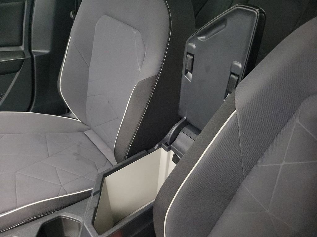 Used 2025 Volkswagen Jetta Sport image 28