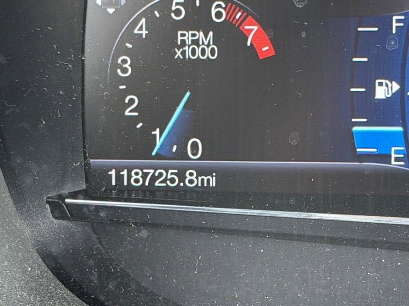 Used 2018 Ford Explorer Limited image 22