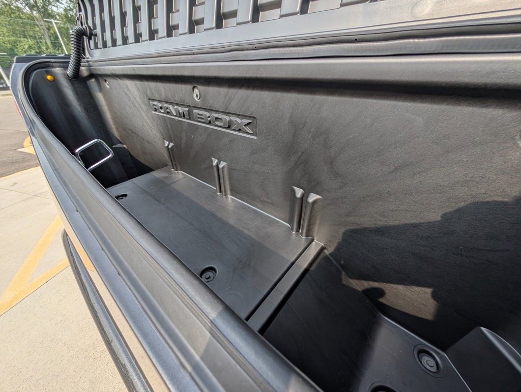 New 2026 RAM 1500 4x4 Crew Cab image 43