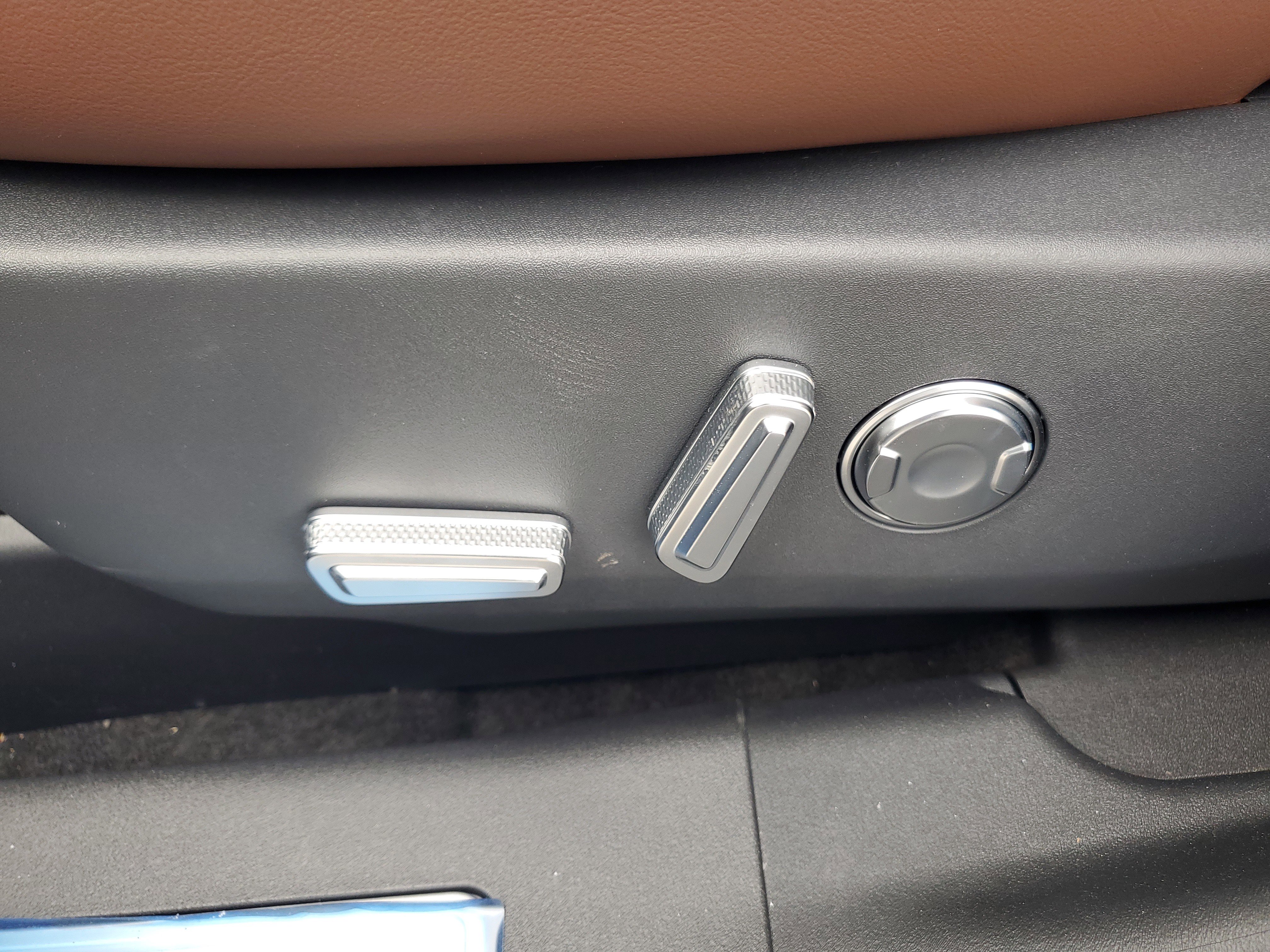 New 2026 Lincoln Nautilus Reserve w/ Jet Appearance Package image 12