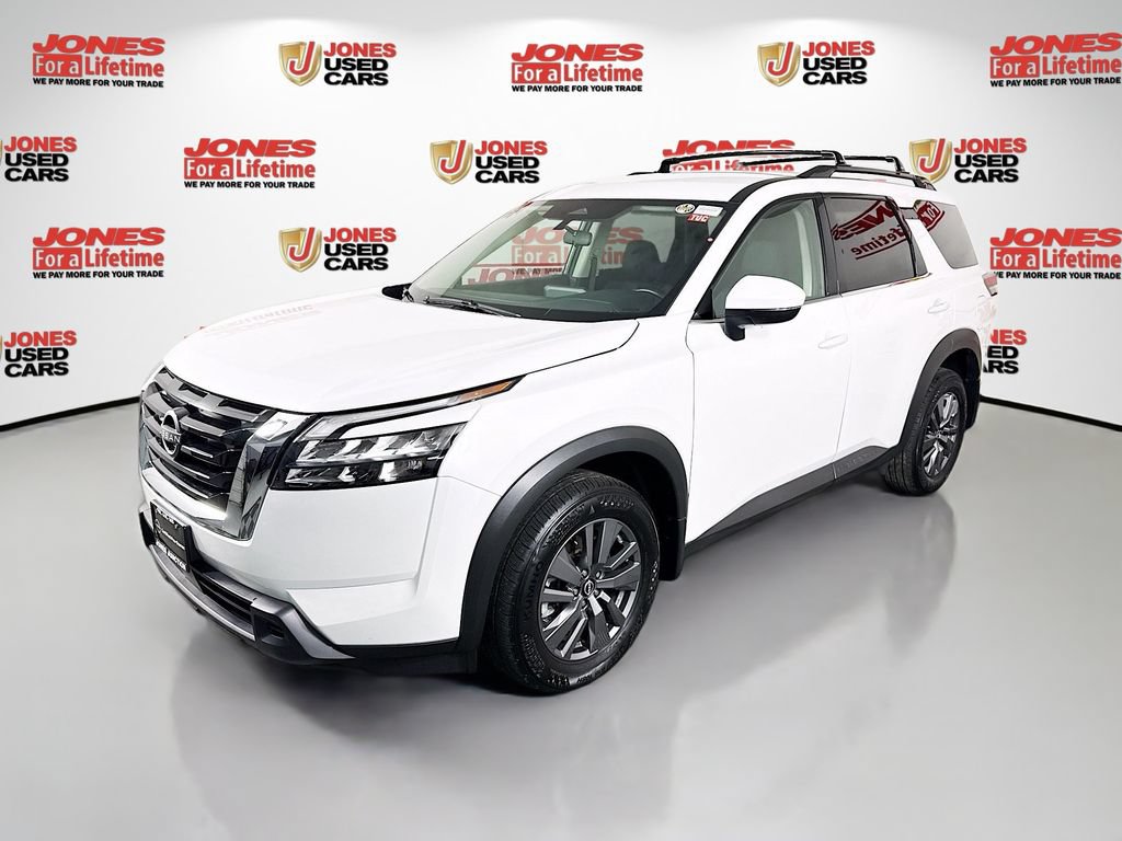 Certified 2025 Nissan Pathfinder SV AWD/4WD image 13