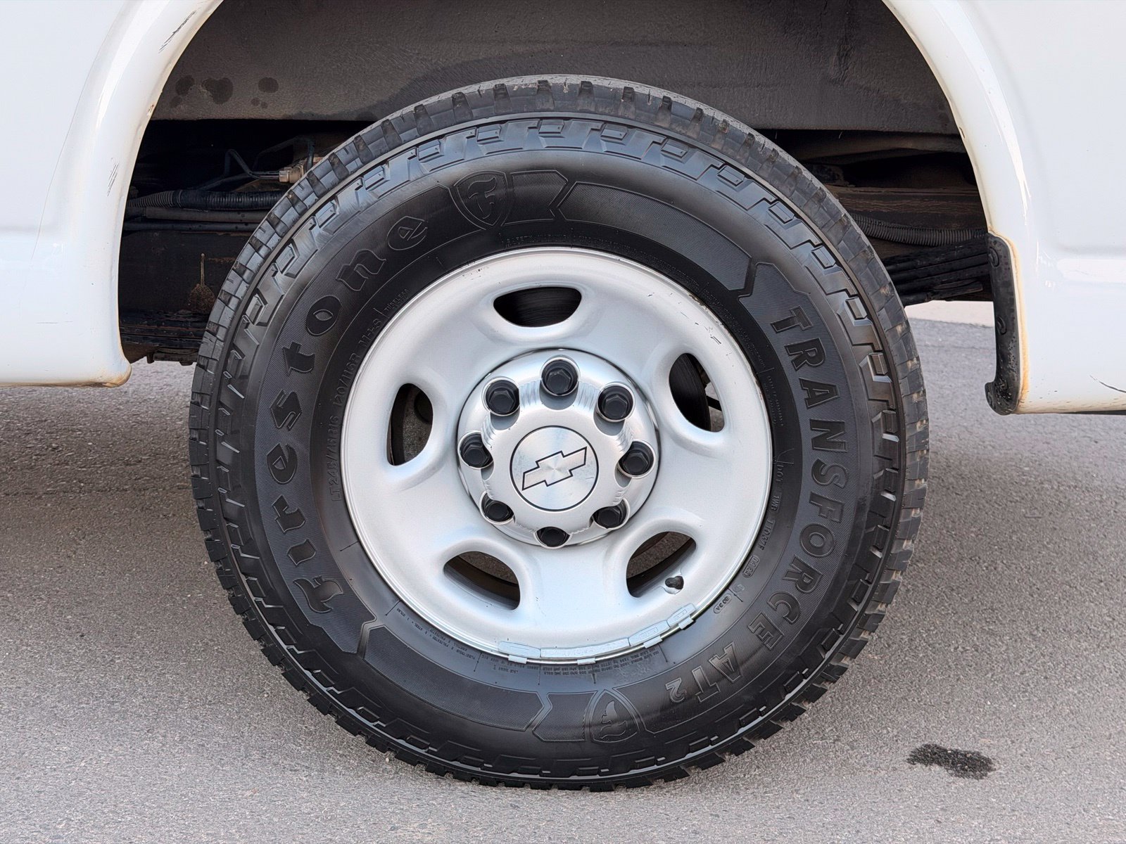 Used 2015 Chevrolet Express 2500 RWD image 15