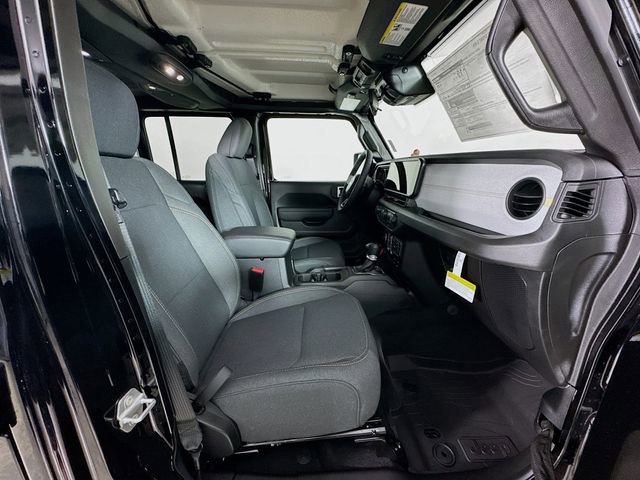 New 2025 Jeep Gladiator Sport image 29