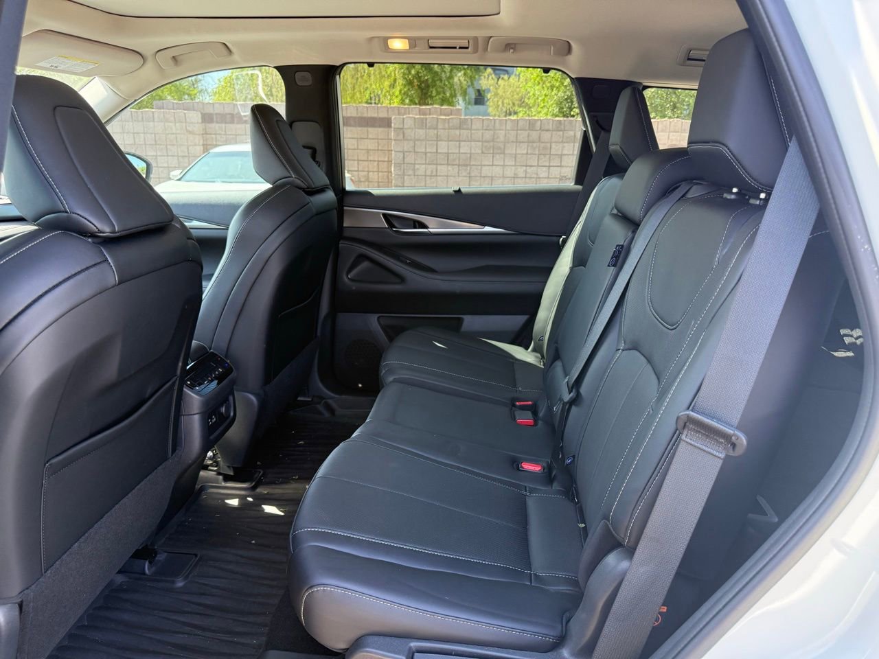 Certified 2024 INFINITI QX60 Luxe w/ Cargo Package image 10