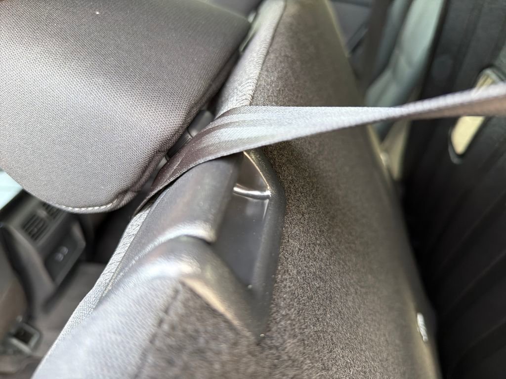 Certified 2026 Nissan Rogue SV FWD image 20