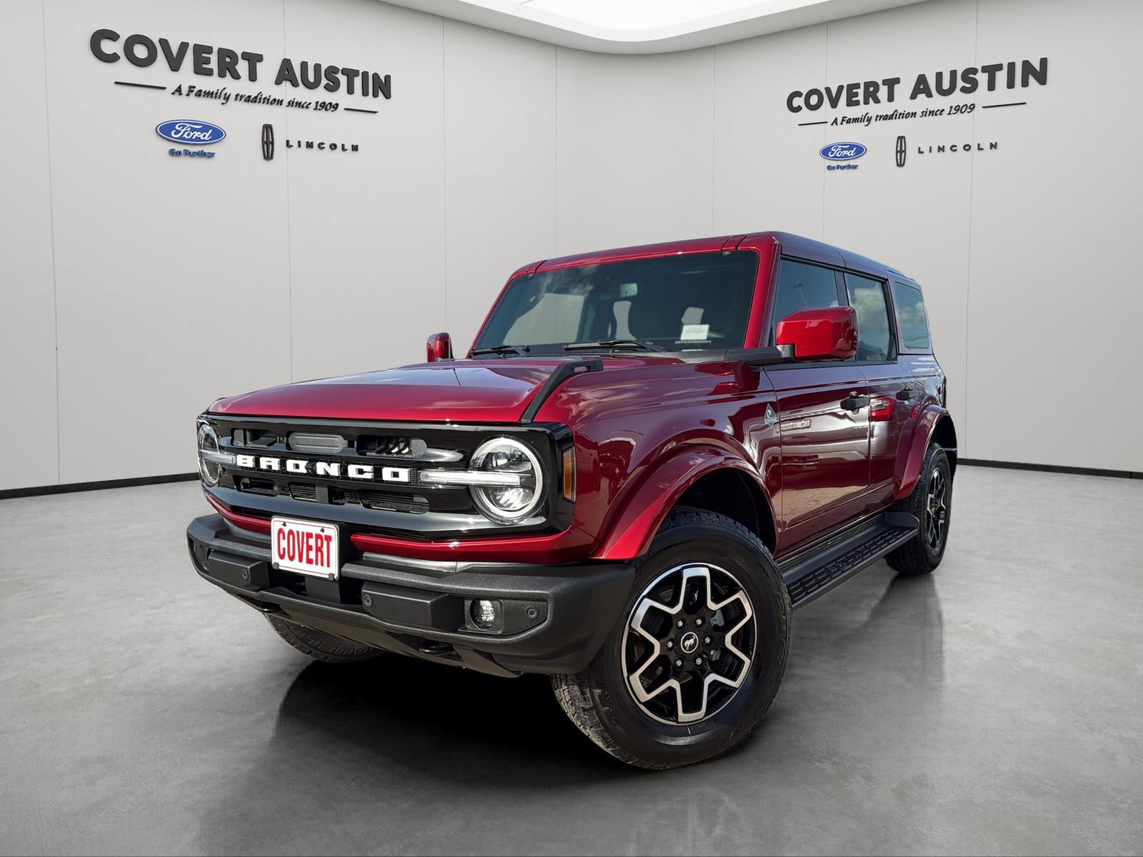 Certified 2026 Ford Bronco Outer Banks AWD/4WD image 1