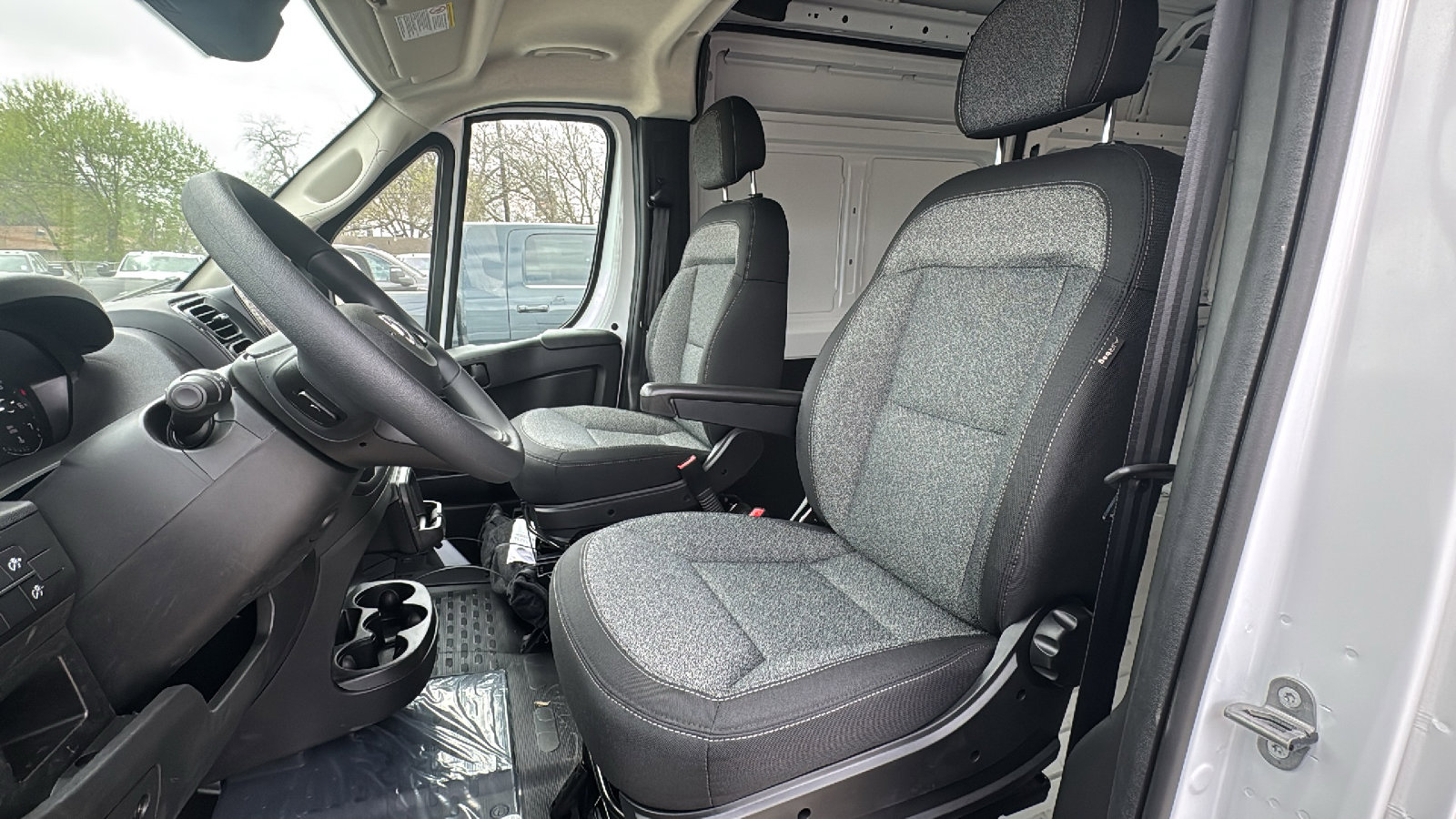 New 2026 RAM ProMaster 2500 image 13