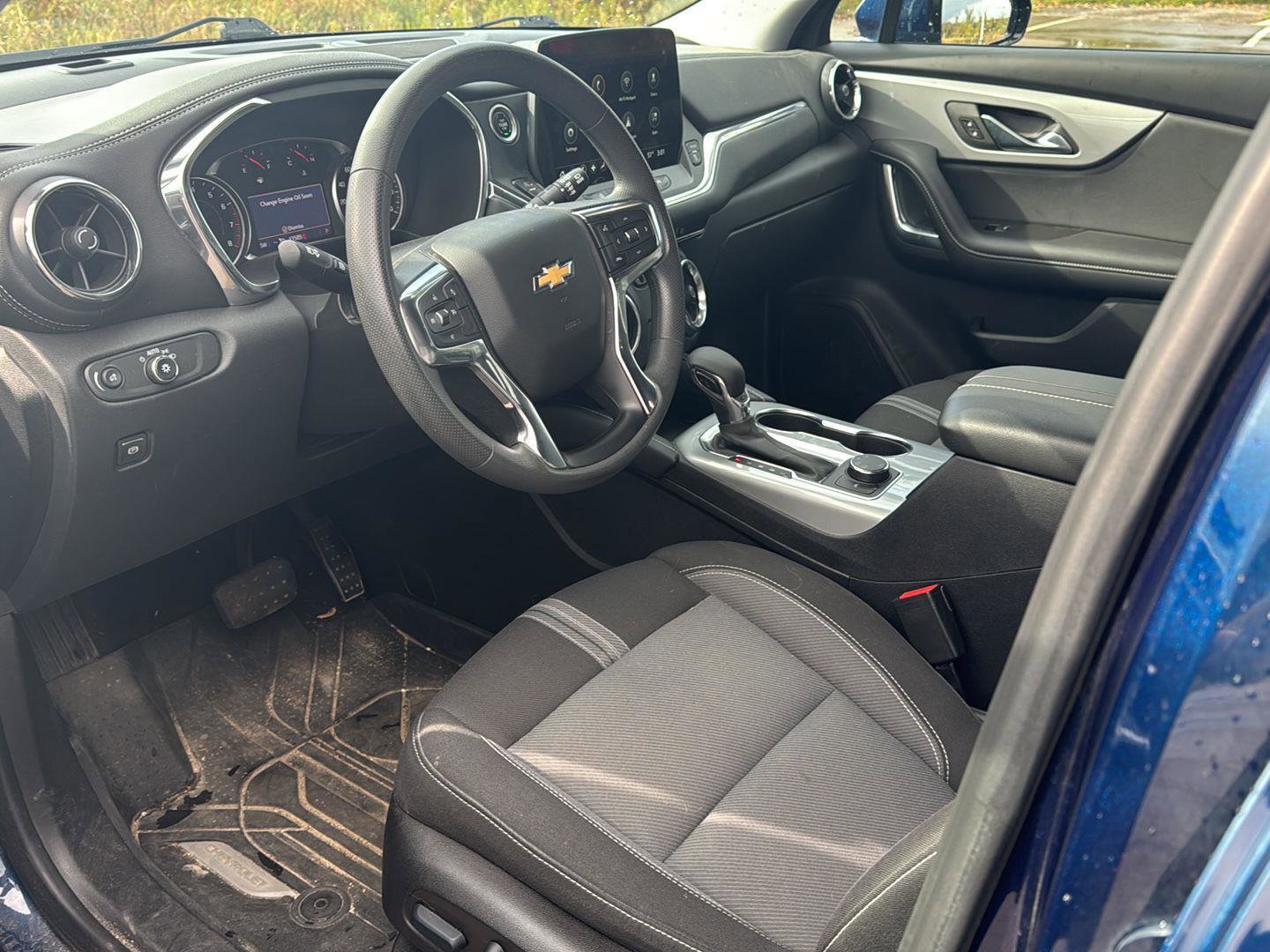 Used 2023 Chevrolet Blazer LT image 11