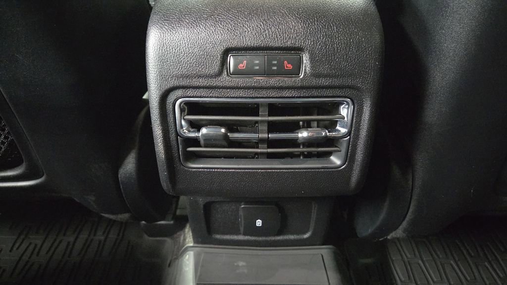 Used 2021 Lincoln Corsair FWD image 23