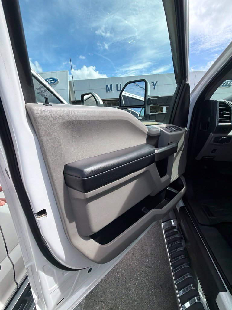 Used 2019 Ford F350 XLT w/ XLT Premium Package AWD/4WD image 7