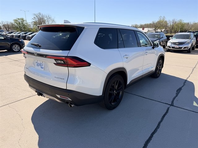 Used 2024 Toyota Grand Highlander AWD Hybrid image 10