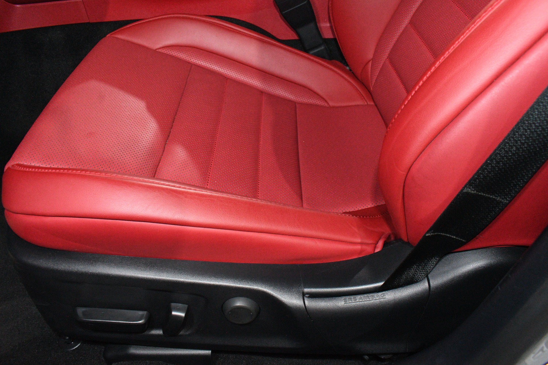 Used 2024 Lexus IS 350 F Sport RWD image 11