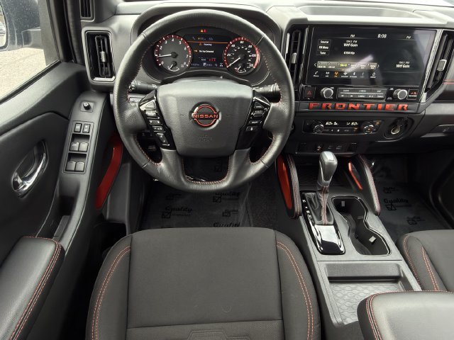 Used 2025 Nissan Frontier PRO-4X AWD/4WD image 12
