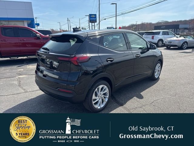 New 2027 Chevrolet Bolt LT w/ Comfort Package FWD image 7