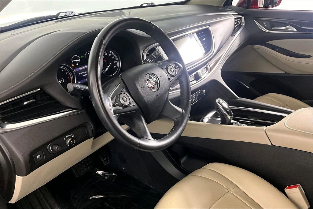 Used 2020 Buick Enclave Essence FWD image 13