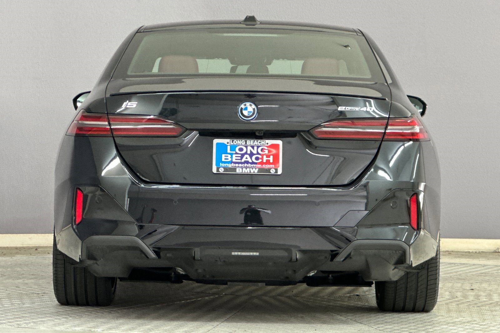 Certified 2024 BMW i5 eDrive40i w/ M Sport Package image 9