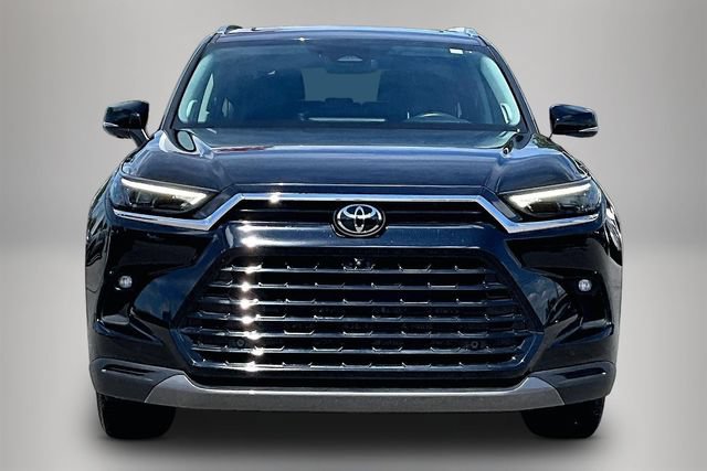 Used 2024 Toyota Grand Highlander AWD image 3