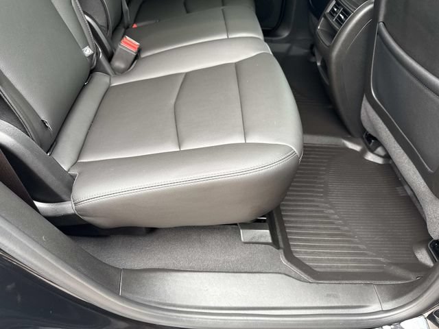 Certified 2024 Cadillac XT5 Luxury w/ LPO, Floor Liner Package AWD/4WD image 22