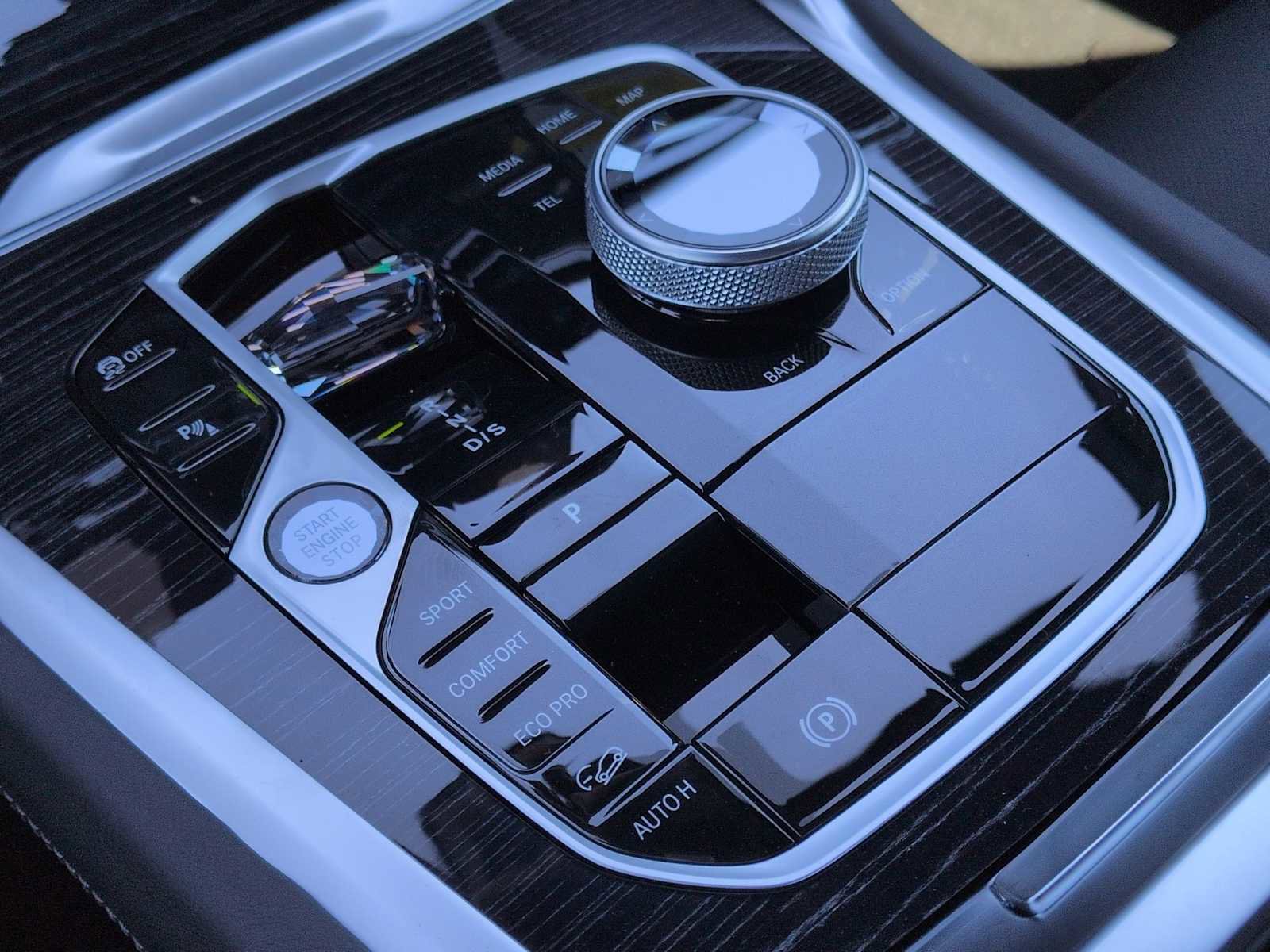 New 2027 BMW X6 xDrive40i image 35