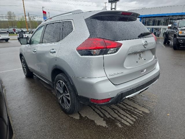 Used 2019 Nissan Rogue SV w/ Premium Package AWD/4WD image 6
